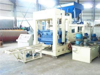 彩磚(zhuan)機(ji)