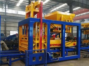 液(ye)壓磚(zhuan)機(ji)